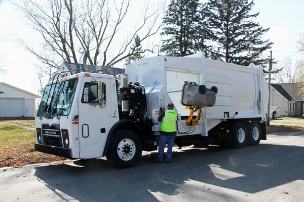 McNeilus Refuse Trucks and the Future of Commercial Waste Collection